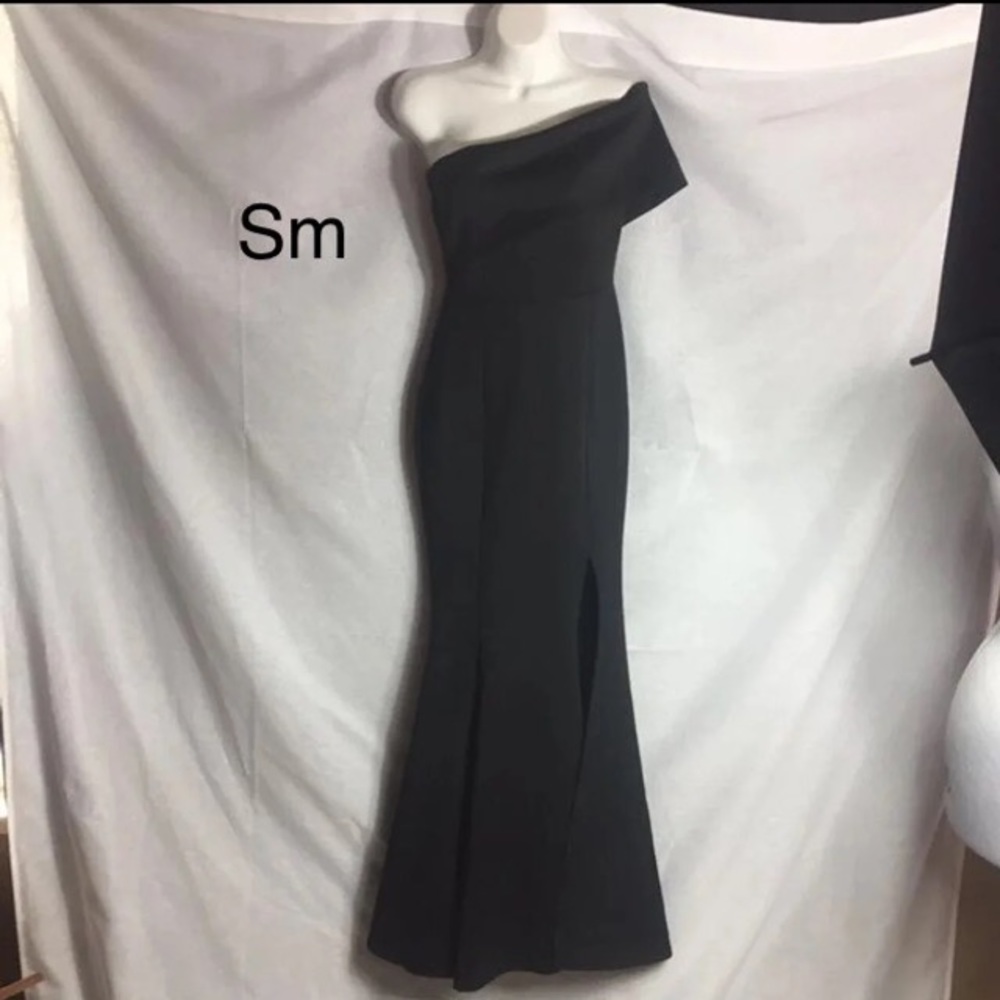 🥂Full Length black Gown S New